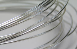  feet of silver filled 18 gauge (approx 1mm diameter) HALF HARD round wire 