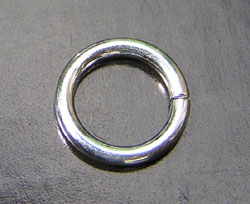  sterling silver 8mm diameter, 18 gauge (approx 1mm) open jump rings (saw cut) 