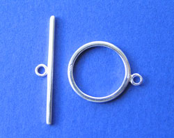  sterling silver, stamped 925, 15mm diameter ring with 25mm plain bar toggle clasp 