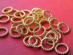  vermeil 6mm diameter, 18 gauge (approx 1mm) twisted closed jump ring [vermeil is gold plated sterling silver] 