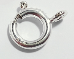  <30.2g/100> sterling silver, stamped 925, 8mm heavy weight round trigger clasp, joining ring is open 