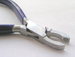  loop closing pliers with groved centre 