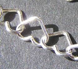  cm's - SOLD IN METRIC LENGTHS -  sterling silver 7.5mm heart chain 