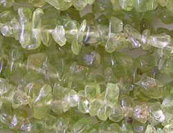  string of small peridot chip beads - total length 78cm (32 inch) 