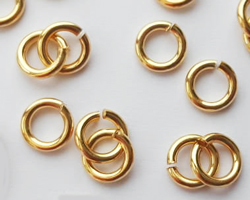  <22.4g/100> vermeil 6.6mm diameter, 16 gauge (approx 1.3mm) open jump ring, 1 micron plating for increased durability [vermeil is gold plated sterling silver] 