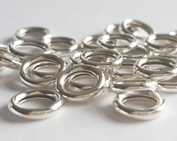  sterling silver 8.8mm diameter, 1.8mm thickness, hollow closed ring 