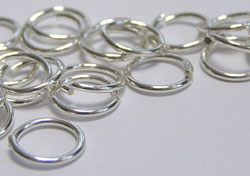  sterling silver 9mm diameter, 18 gauge (approx 1mm) open jump rings (saw cut) 