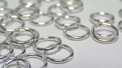  sterling silver 7mm diameter, 19 gauge (approx 0.9mm) closed jump rings 