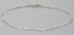  ready made sterling silver bracelet - 4.1mm x 2mm oval chain - stamped 925 on each end and on clasp - total length 19cm / 7.5 inches - ideal for charms 