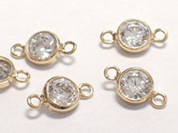  gold fill 10.7mm clear cubic zirconia connector link, cz bezel has 4mm diameter, connecting rings have internal diameter of 1mm 