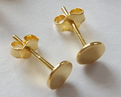  pair vermeil cabochon flat pad ear posts and studs - pad is 5.3mm diameter, post is 10mm [vermeil is gold plated sterling silver] 