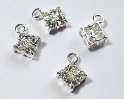  sterling silver 10.8mm x 8mm square drop / charm containing a 4 x 3mm crystal clear cubic zironia, very nicely made, has closed jumpring attached at the top with internal diameter of 1.7mm 