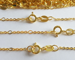  ready made vermeil necklace - 18 inch length - 9+1 slim figaro chain - larger chain links are 2mmx3mm - large links easily accept a 1.3mm ring/wire [vermeil is gold plated sterling silver] 