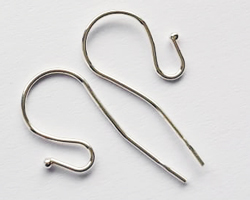  pair(s) of sterling silver, stamped 925, hook earwires, wire diameter is 0.7mm, total length is 23.5mm 
