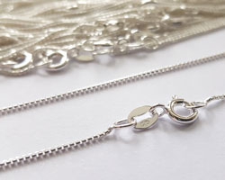 ready made sterling silver necklace - 18 inch length - box chain, 0.75mm diameter - a very smooth, sleek chain, perfect for pendants 
